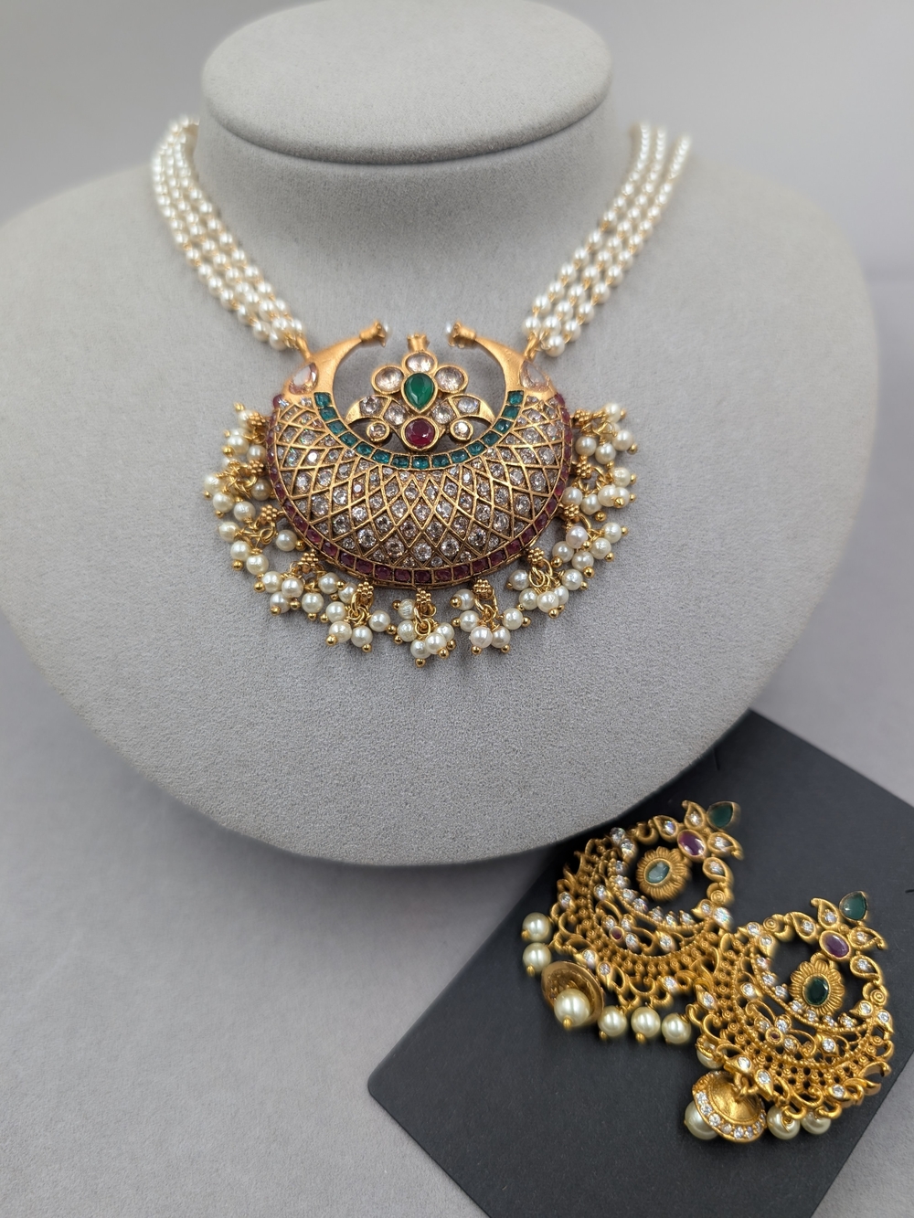 Indian Peacock Kundan Style Pearl Necklace Earrings Set Bridal | 0017 - Picture 11 of 11